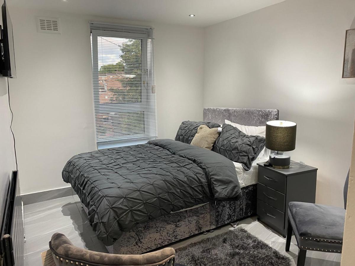 Luxurious 2-Bed Apartment In Woolwich Londyn Zewnętrze zdjęcie