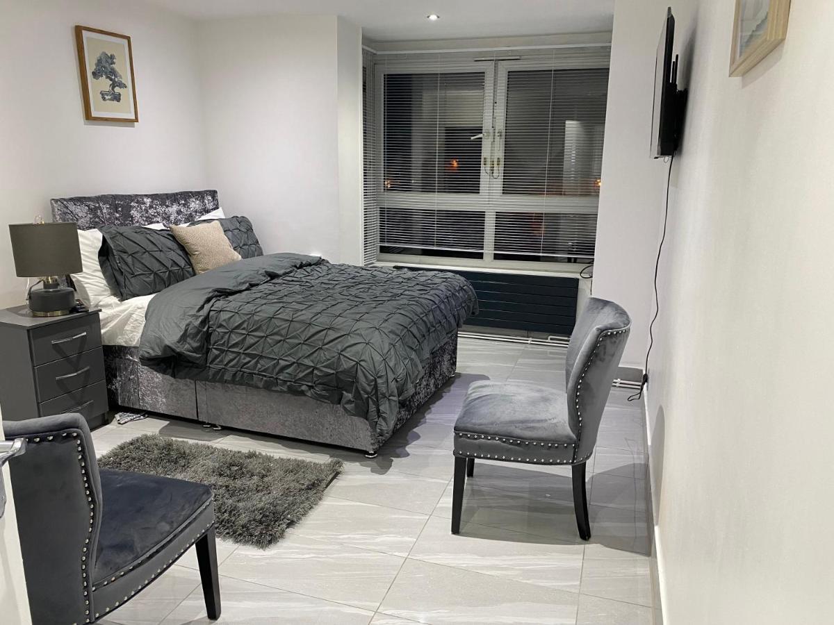 Luxurious 2-Bed Apartment In Woolwich Londyn Zewnętrze zdjęcie