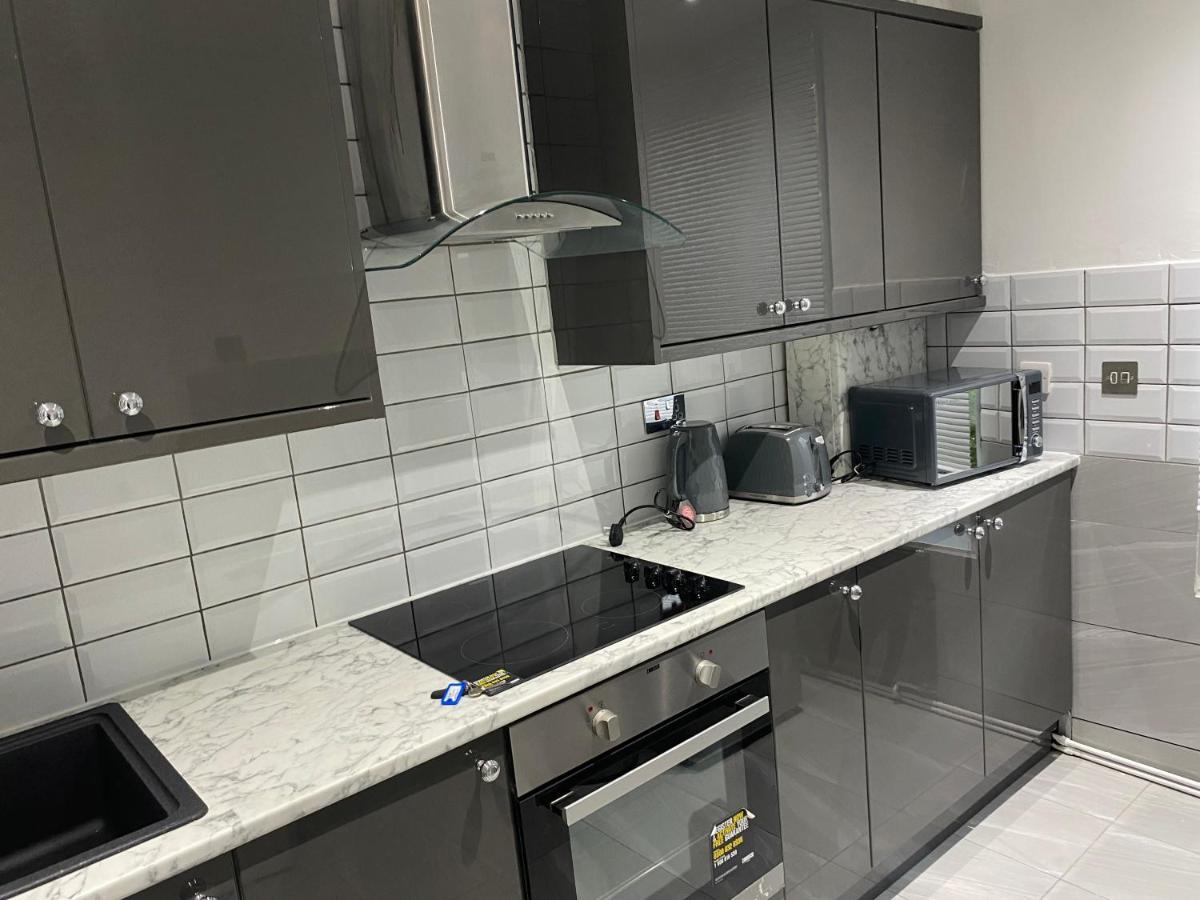 Luxurious 2-Bed Apartment In Woolwich Londyn Zewnętrze zdjęcie