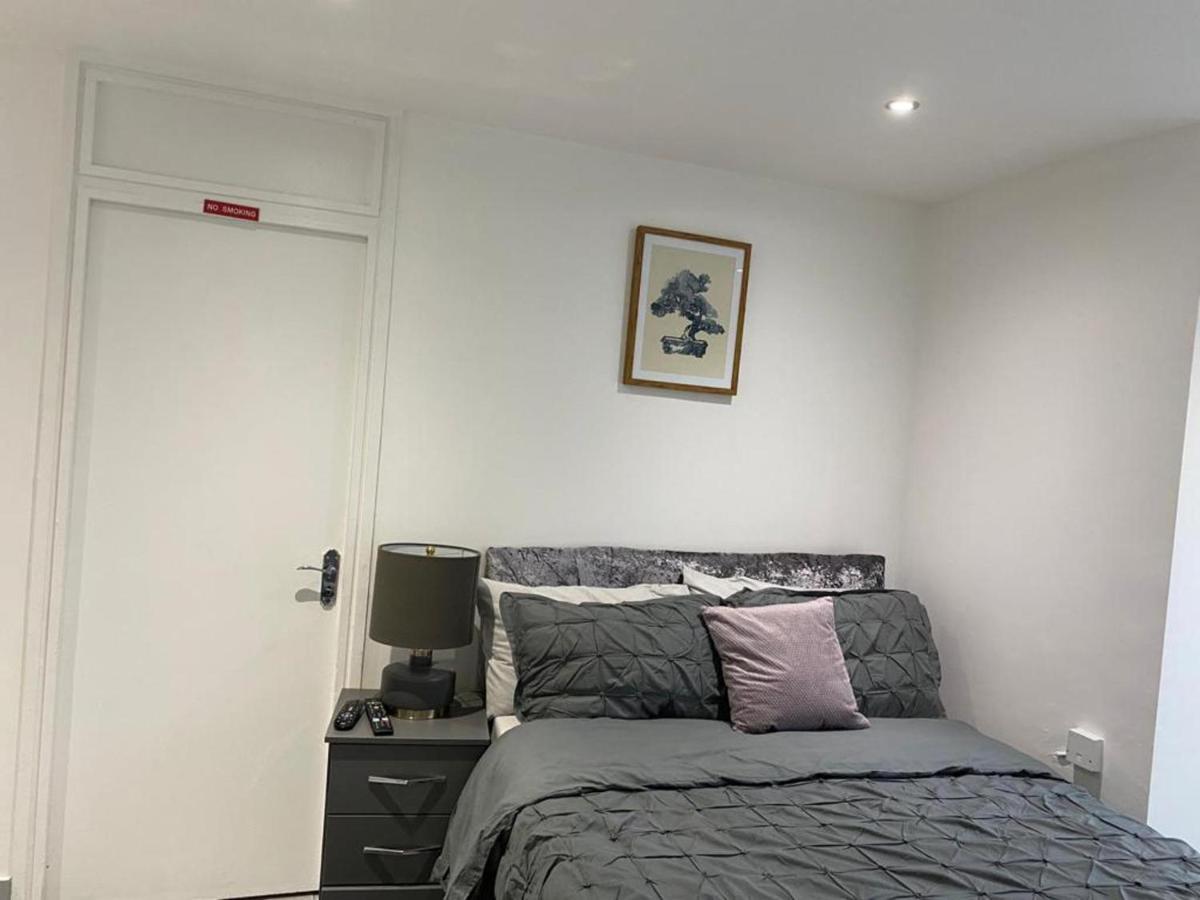 Luxurious 2-Bed Apartment In Woolwich Londyn Zewnętrze zdjęcie