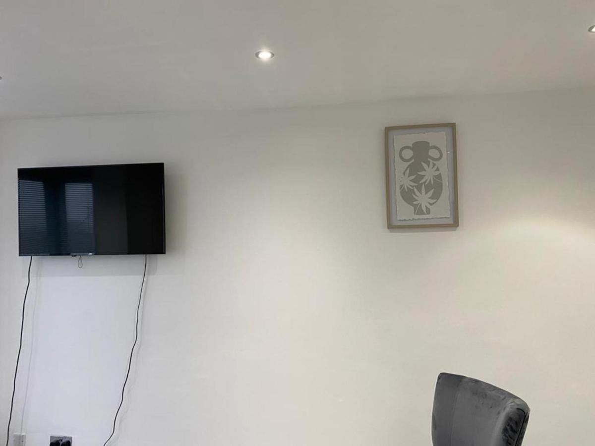 Luxurious 2-Bed Apartment In Woolwich Londyn Zewnętrze zdjęcie