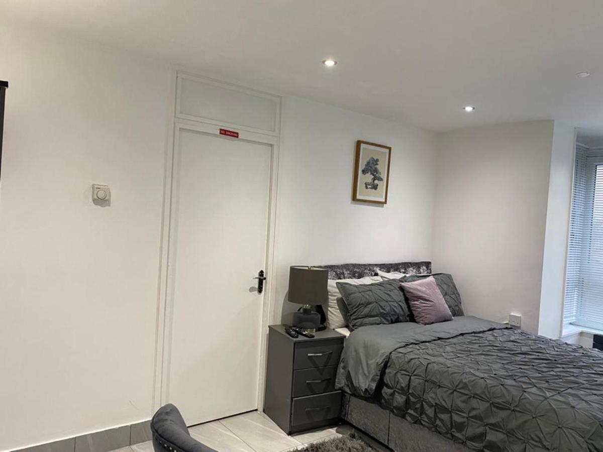 Luxurious 2-Bed Apartment In Woolwich Londyn Zewnętrze zdjęcie